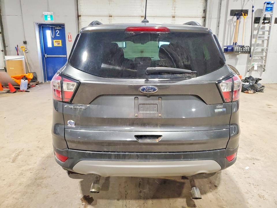 47322906 :رقم المزاد ، 1FMCU9GDXJUA00642 vin ، 2018 Ford Escape مزاد بيع