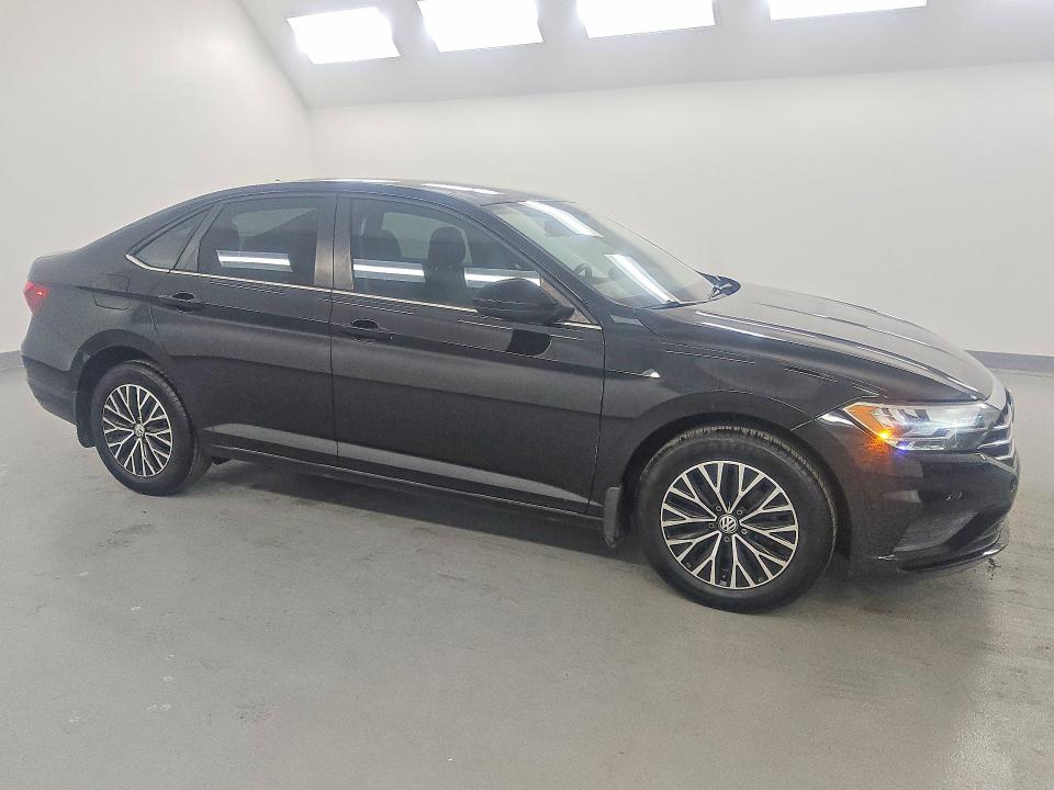 Продажа на аукционе авто 2019 Volkswagen Jetta, vin: 3VWC57BU4KM220763, номер лота: 78843635