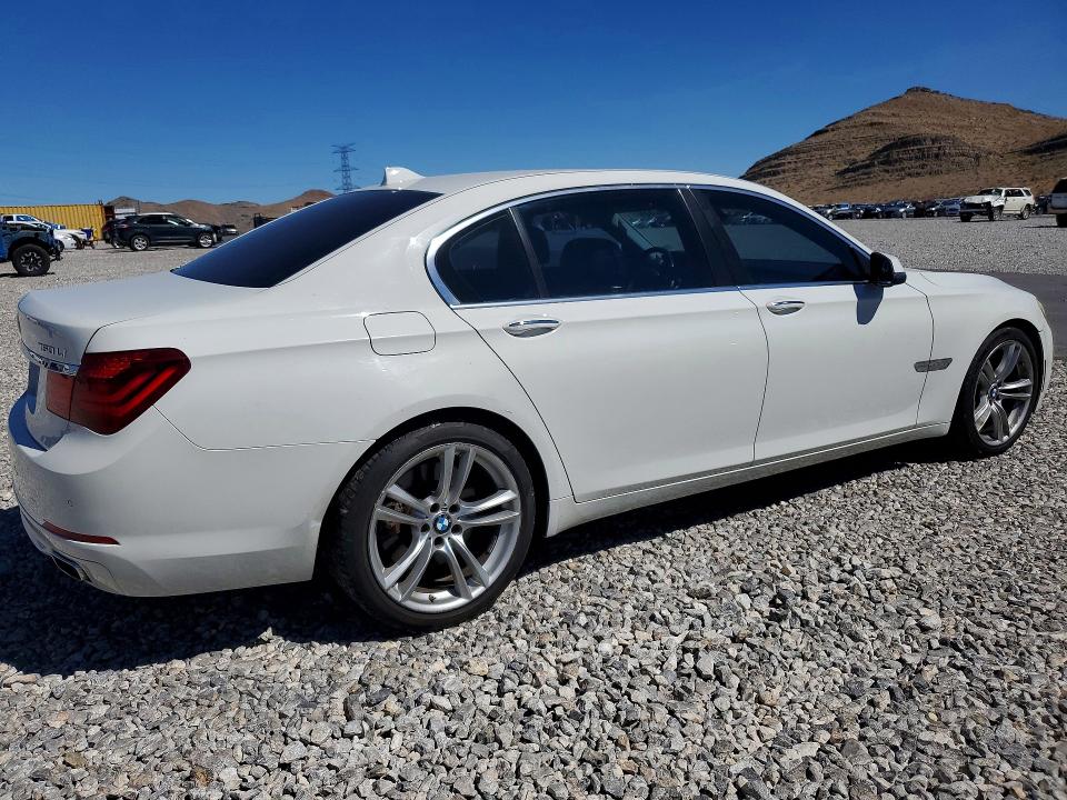 2013 Bmw 750 მანქანა იყიდება აუქციონზე, vin: WBAYE8C54DDE22197, აუქციონის ნომერი: 46763186