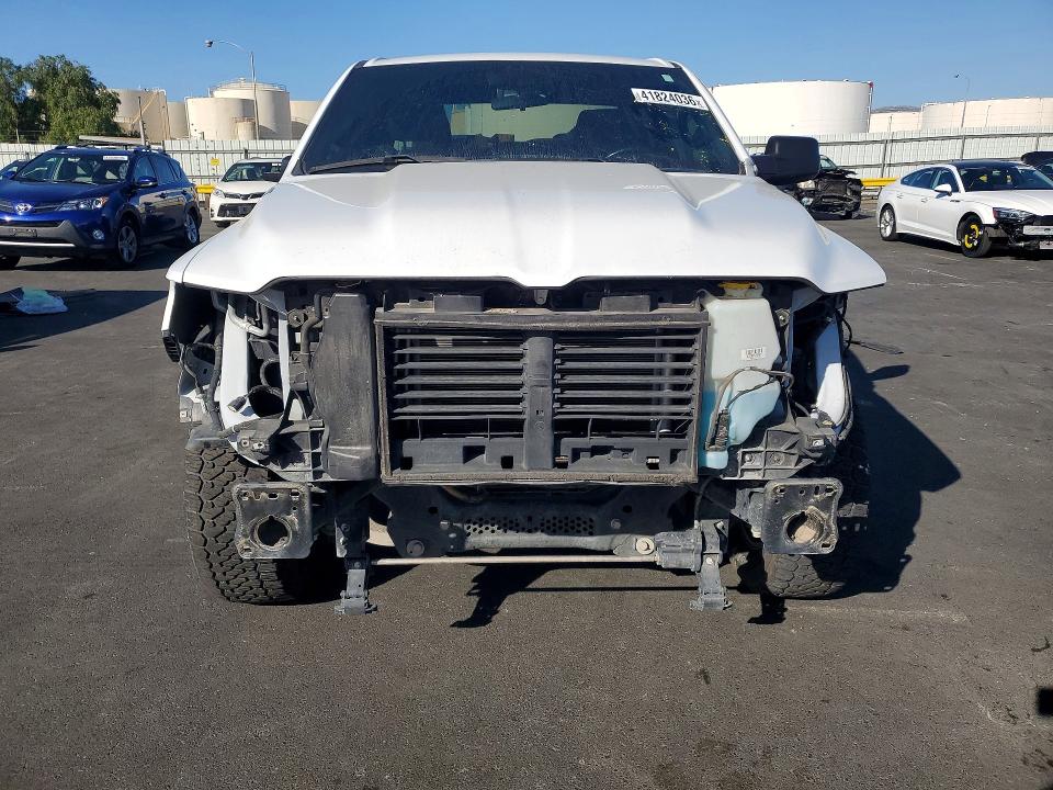 41824036 :رقم المزاد ، 1C6RREBT8NN125511 vin ، 2022 Ram 1500 مزاد بيع