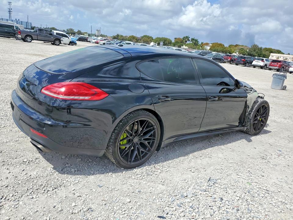 Продаж на аукціоні авто 2016 Porsche Panamera, vin: WP0AA2A7XGL006132, номер лоту: 79911655
