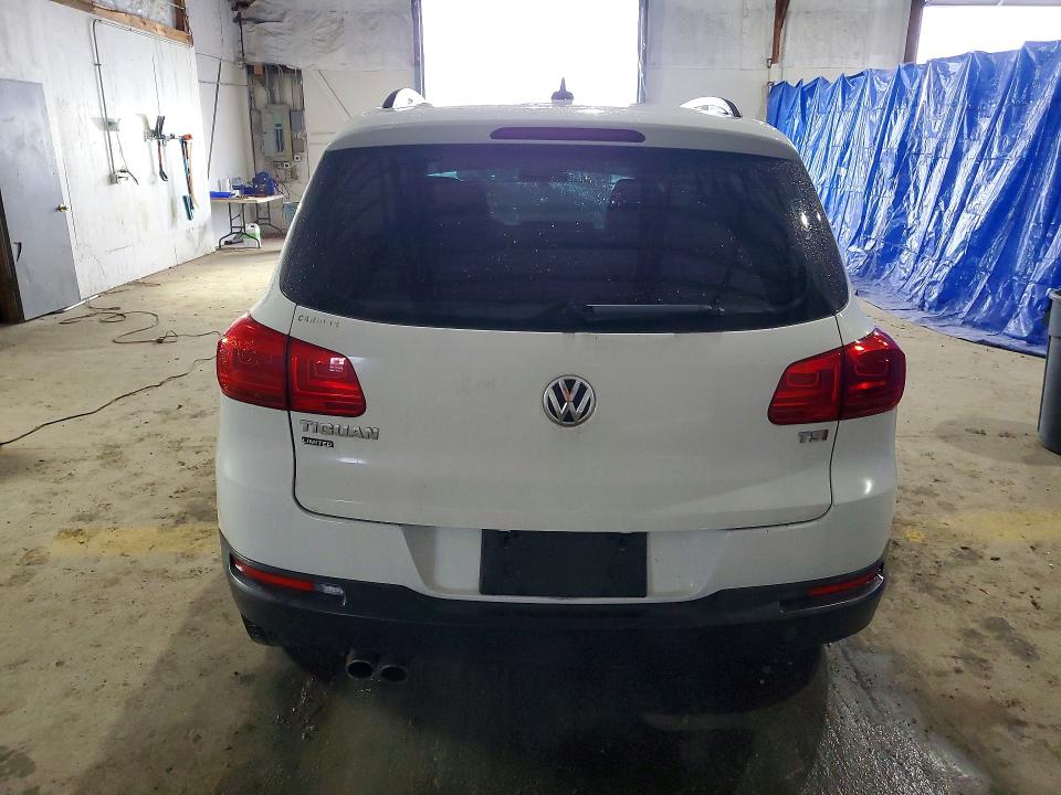 Продажа на аукционе авто 2017 Volkswagen Tiguan, vin: WVGAV7AXXHK047185, номер лота: 79640405