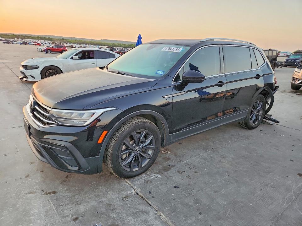 47541036 :رقم المزاد ، 3VV3B7AX0NM013381 vin ، 2022 Volkswagen Tiguan مزاد بيع