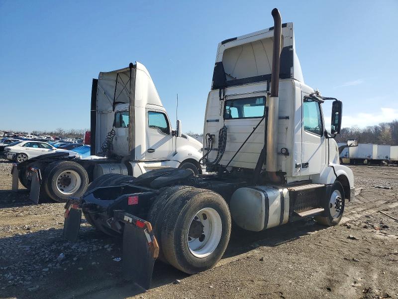 2016 Volvo Vnl მანქანა იყიდება აუქციონზე, vin: 4V4N39TG0GN965520, აუქციონის ნომერი: 77516195