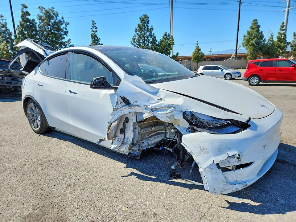 2023 Tesla Model Y მანქანა იყიდება აუქციონზე, vin: 7SAYGDEE9PF873819, აუქციონის ნომერი: 77632855