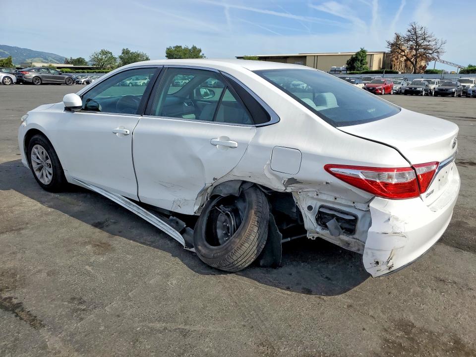 49451946 :رقم المزاد ، 4T4BF1FK0GR533606 vin ، 2016 Toyota Camry مزاد بيع