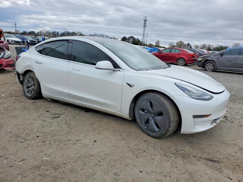 47730396 :رقم المزاد ، 5YJ3E1EB7KF406845 vin ، 2019 Tesla Model 3 مزاد بيع