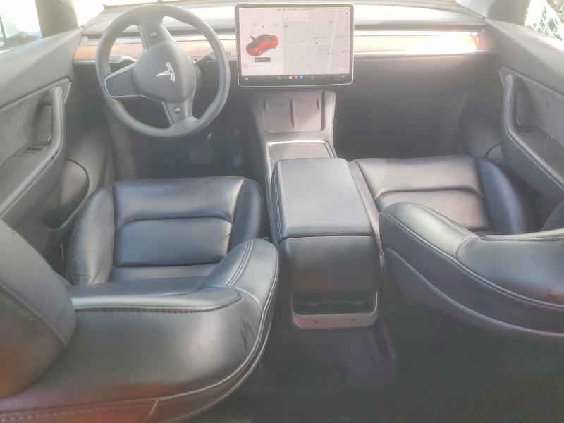 41588556 :رقم المزاد ، 7SAYGAEE2NF316438 vin ، 2022 Tesla Model Y مزاد بيع