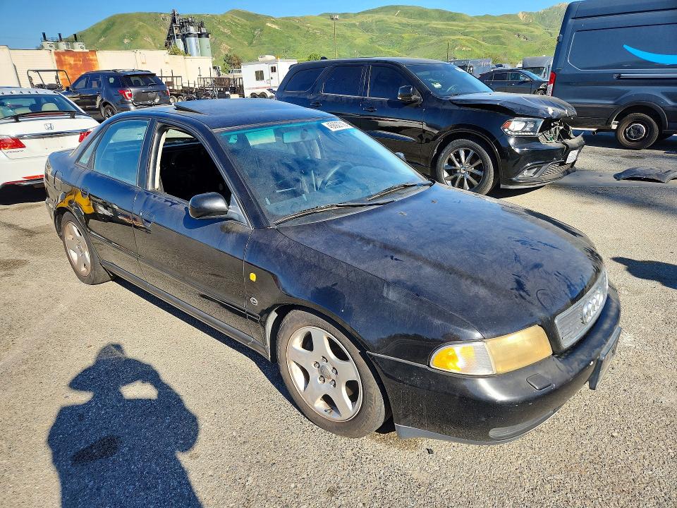 45692716 :رقم المزاد ، WAUCB88D7VA241548 vin ، 1997 Audi A4 مزاد بيع