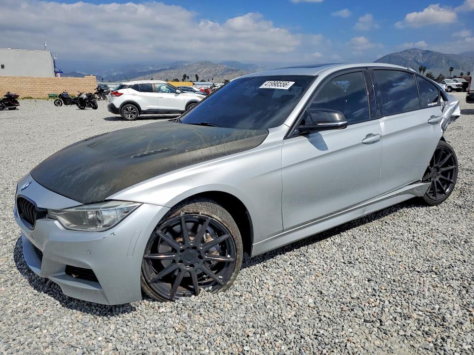 2013 Bmw 335 მანქანა იყიდება აუქციონზე, vin: WBA3A9C56DF477117, აუქციონის ნომერი: 41998556