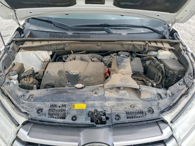 79762115 :رقم المزاد ، 5TDKZRFH9KS556226 vin ، 2019 Toyota Highlander مزاد بيع