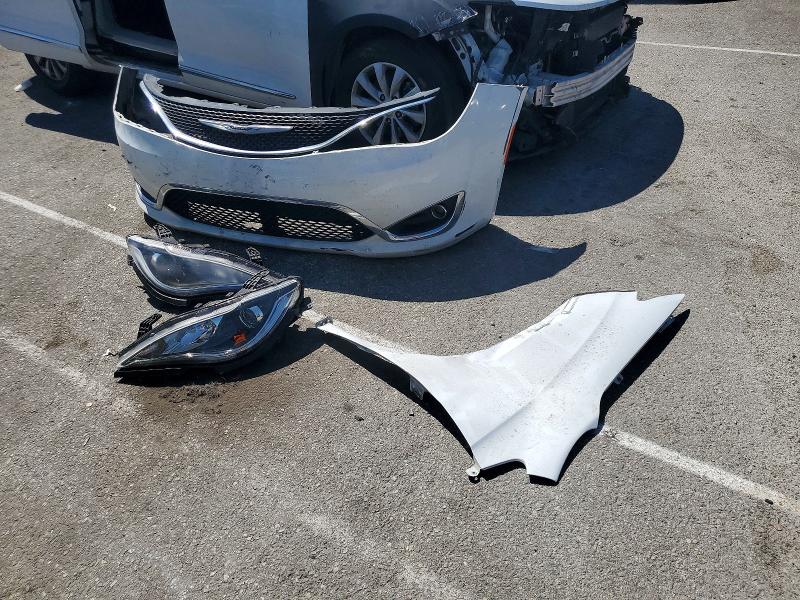 2019 Chrysler Pacifica მანქანა იყიდება აუქციონზე, vin: 2C4RC1BG5KR626294, აუქციონის ნომერი: 46765796