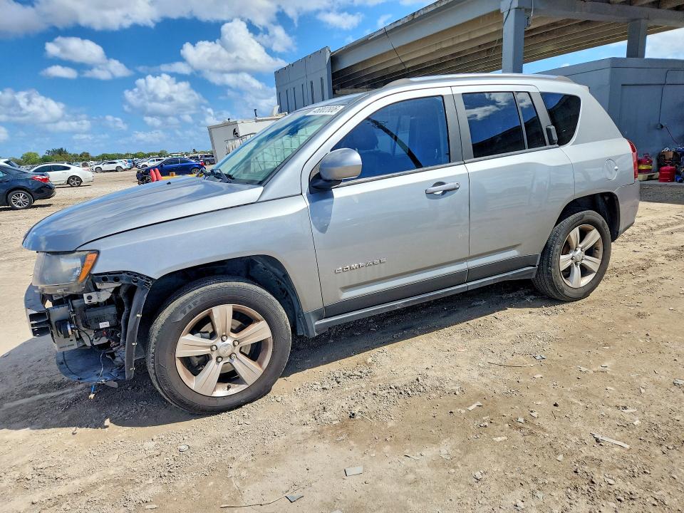 46002806 :رقم المزاد ، 1C4NJCEA2FD110717 vin ، 2015 Jeep Compass مزاد بيع