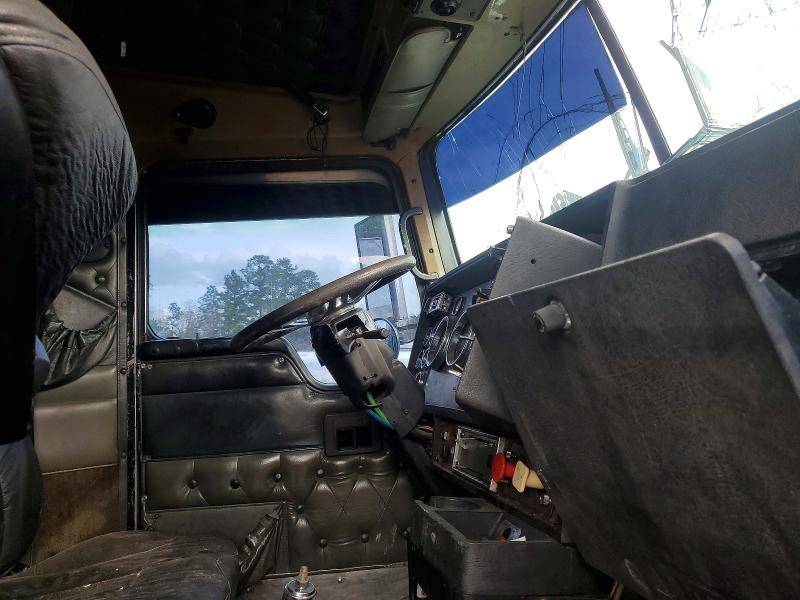 Продажа на аукционе авто 2000 Kenworth Construction, vin: 1XKWDB9X3YR848458, номер лота: 78512105