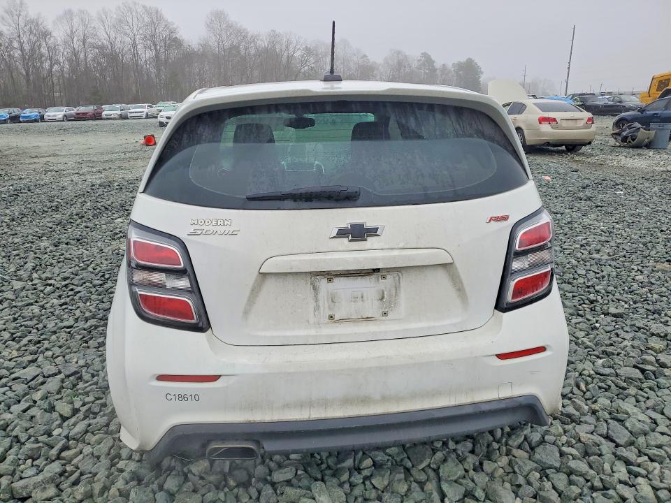 79436455 :رقم المزاد ، 1G1JD6SB4K4149770 vin ، 2019 Chevrolet Sonic مزاد بيع