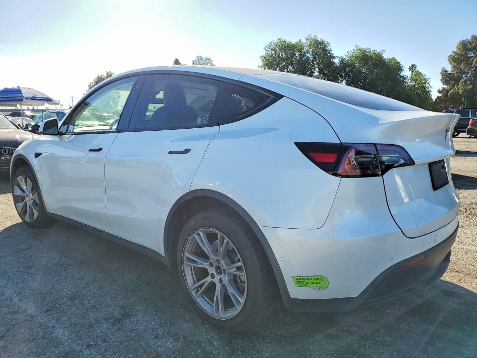 79909255 :رقم المزاد ، 7SAYGDEE3NF554901 vin ، 2022 Tesla Model Y مزاد بيع