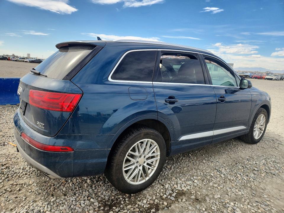 Продажа на аукционе авто 2018 Audi Q7, vin: WA1VAAF75JD050166, номер лота: 45667396