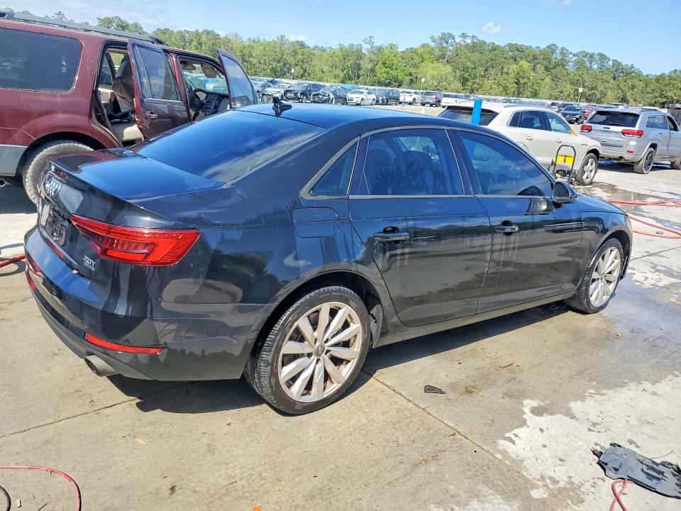 Продаж на аукціоні авто 2017 Audi A4, vin: WAUANAF40HN039687, номер лоту: 47968136