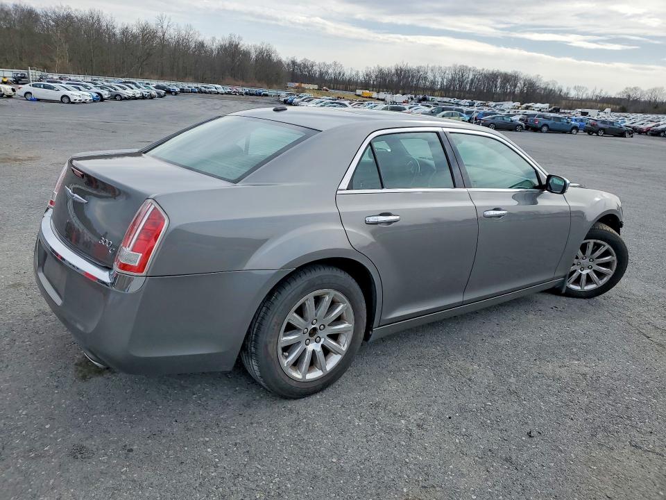 78091825 :رقم المزاد ، 2C3CA6CT1BH579926 vin ، 2011 Chrysler 300c مزاد بيع