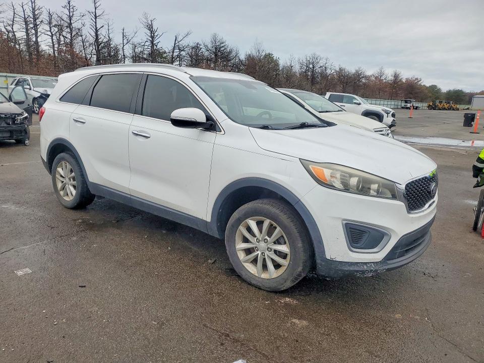 45950536 :رقم المزاد ، 5XYPG4A38GG018826 vin ، 2016 Kia Sorento مزاد بيع