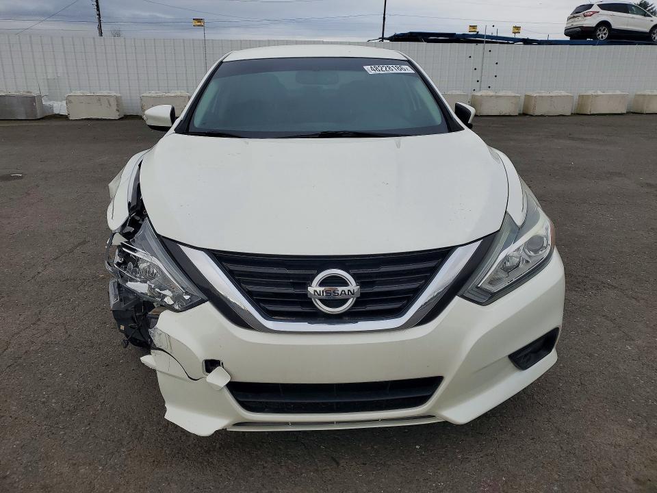 Продажа на аукционе авто 2017 Nissan Altima, vin: 1N4AL3AP2HC223228, номер лота: 48228186