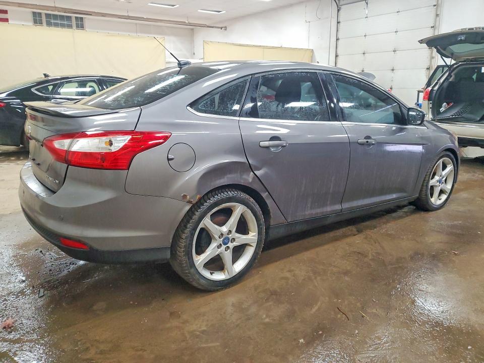 41805366 :رقم المزاد ، 1FAHP3J24CL194671 vin ، 2012 Ford Focus مزاد بيع