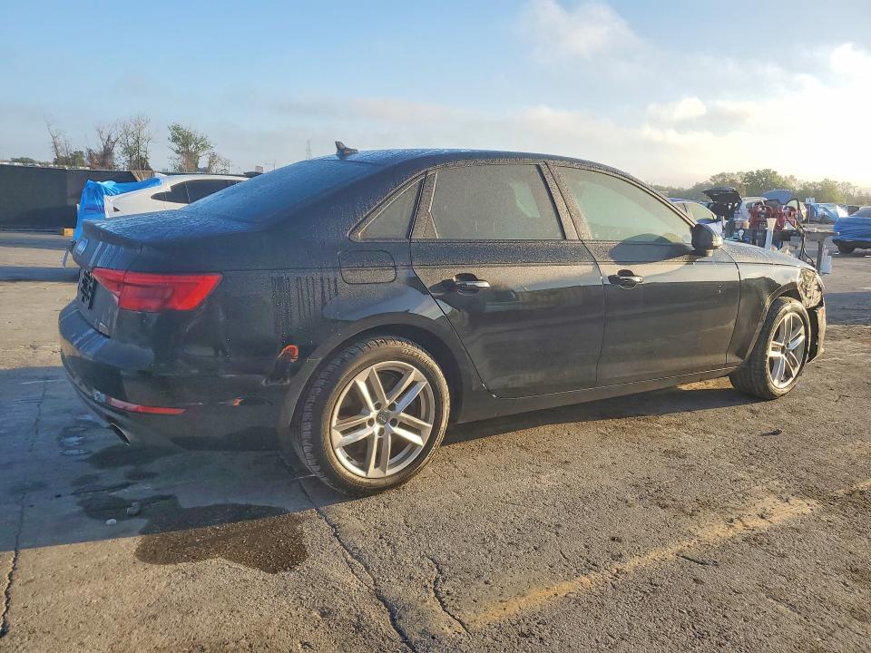 45467996 :رقم المزاد ، WAUGNAF41HN024495 vin ، 2017 Audi A4 مزاد بيع