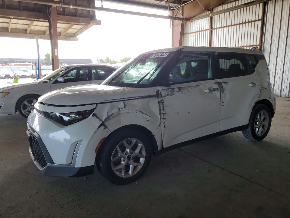 2024 Kia Soul მანქანა იყიდება აუქციონზე, vin: KNDJ23AU0R7239134, აუქციონის ნომერი: 47730136