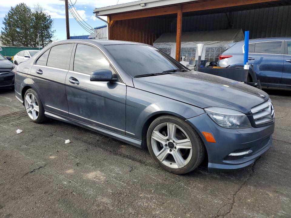 79103145 :رقم المزاد ، WDDGF8BB3BR135276 vin ، 2011 Mercedes-benz C مزاد بيع