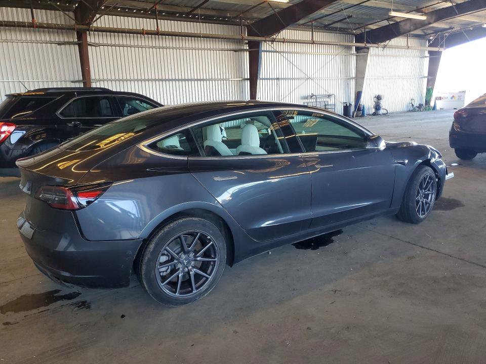 Auction sale of the 2018 Tesla Model 3, vin: 5YJ3E1EA8JF155596, lot number: 79475285