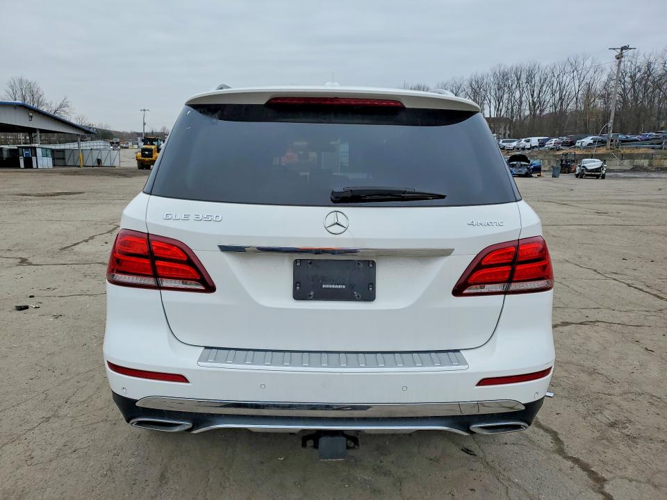 46434836 :رقم المزاد ، 4JGDA5HB4JB189013 vin ، 2018 Mercedes-benz Gle مزاد بيع