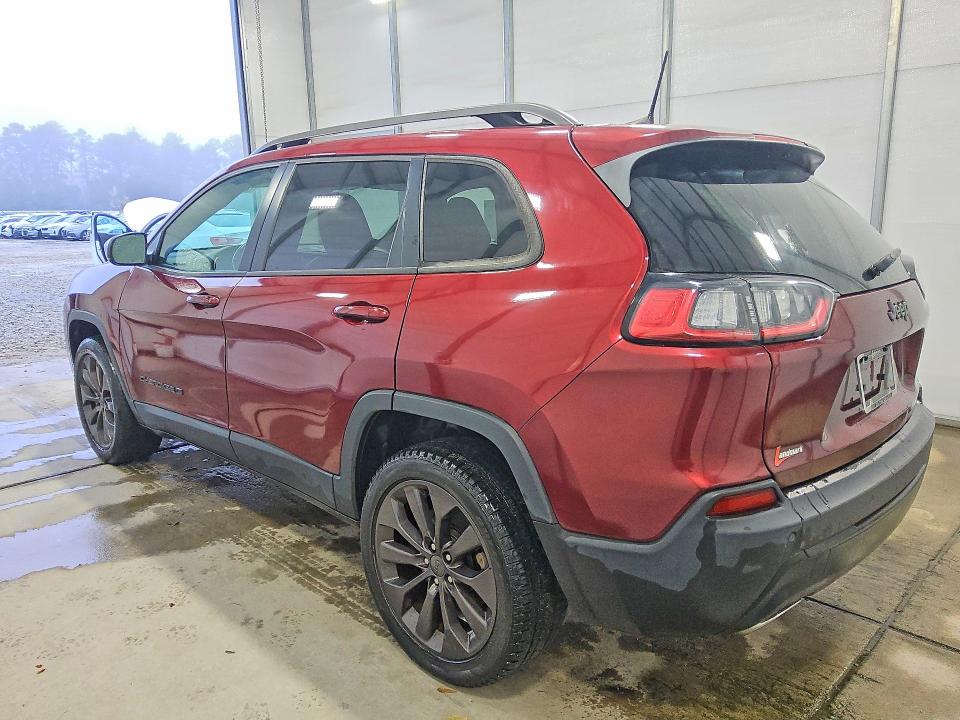 79676725 :رقم المزاد ، 1C4PJLMX8MD180203 vin ، 2021 Jeep Cherokee مزاد بيع