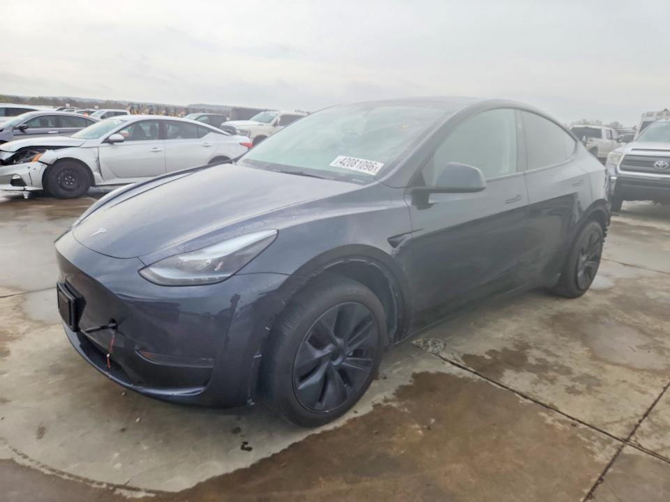 2024 Tesla Model Y მანქანა იყიდება აუქციონზე, vin: 7SAYGDED8RA304368, აუქციონის ნომერი: 42081096