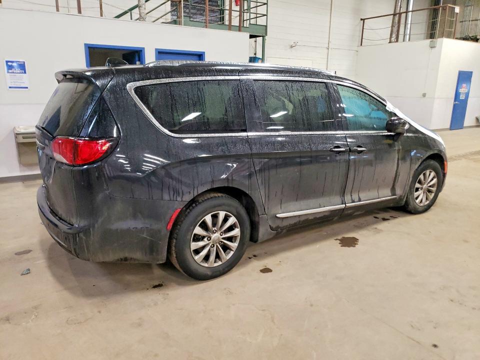 41949156 :رقم المزاد ، 2C4RC1BG7JR142965 vin ، 2018 Chrysler Pacifica مزاد بيع