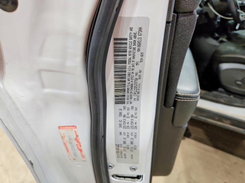 2015 Jeep Cherokee მანქანა იყიდება აუქციონზე, vin: 1C4PJLCS3FW737760, აუქციონის ნომერი: 45828386
