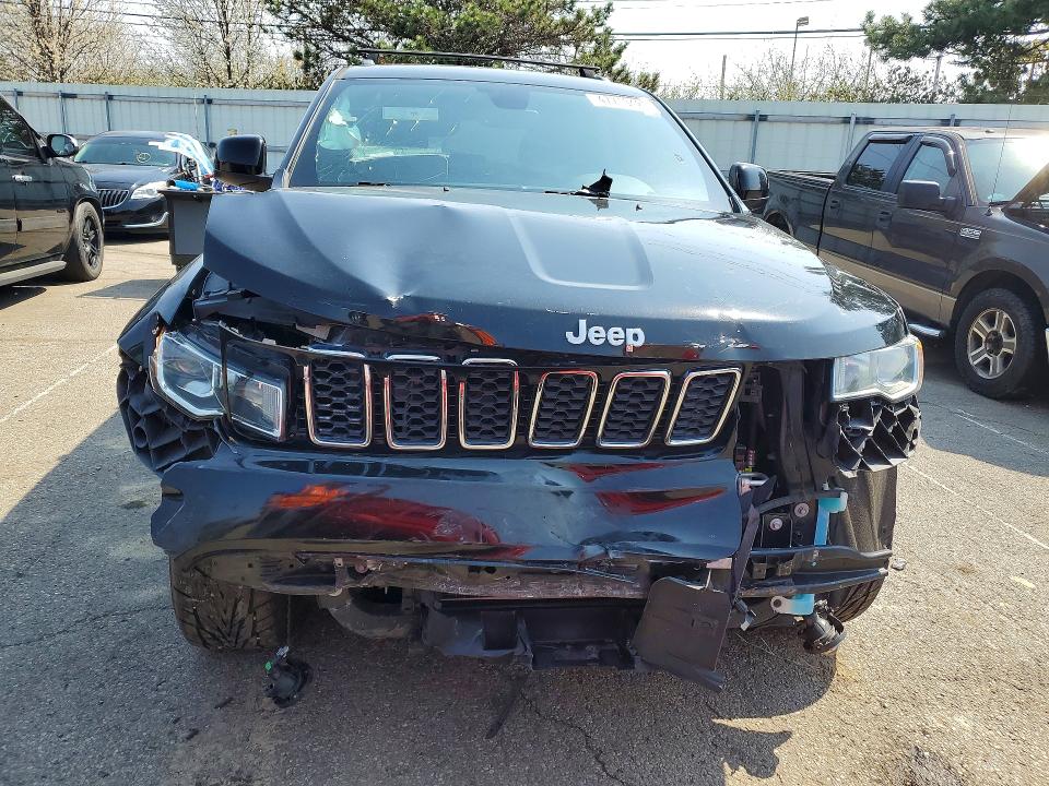 Продажа на аукционе авто 2018 Jeep Grand Cherokee, vin: 1C4RJFAG7JC333900, номер лота: 47713426