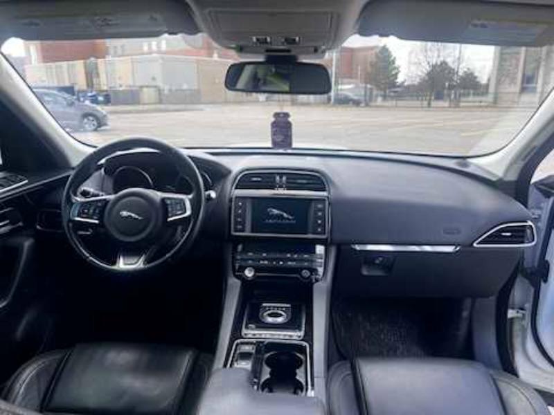 Aukcja sprzedaży 2018 Jaguar F-pace, vin: SADCK2FN9JA296349, numer aukcji: 48018216