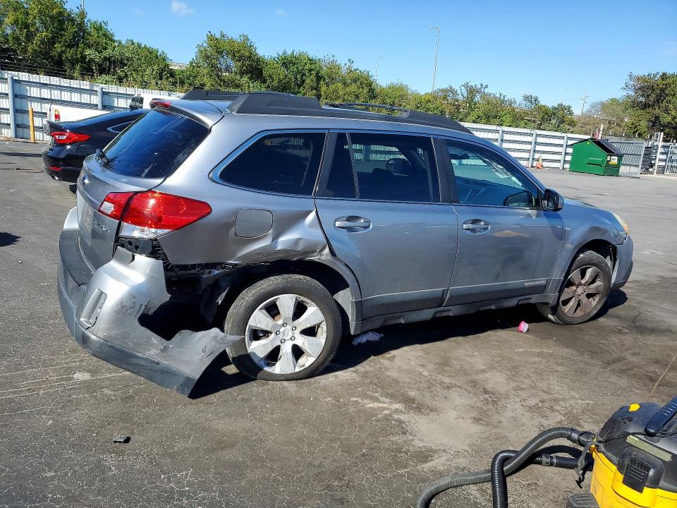 Продажа на аукционе авто 2010 Subaru Outback, vin: 4S4BRBCC4A3368502, номер лота: 45619636