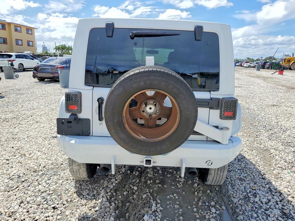 2015 Jeep Wrangler Unlimited მანქანა იყიდება აუქციონზე, vin: 1C4HJWEG3FL516515, აუქციონის ნომერი: 46716626