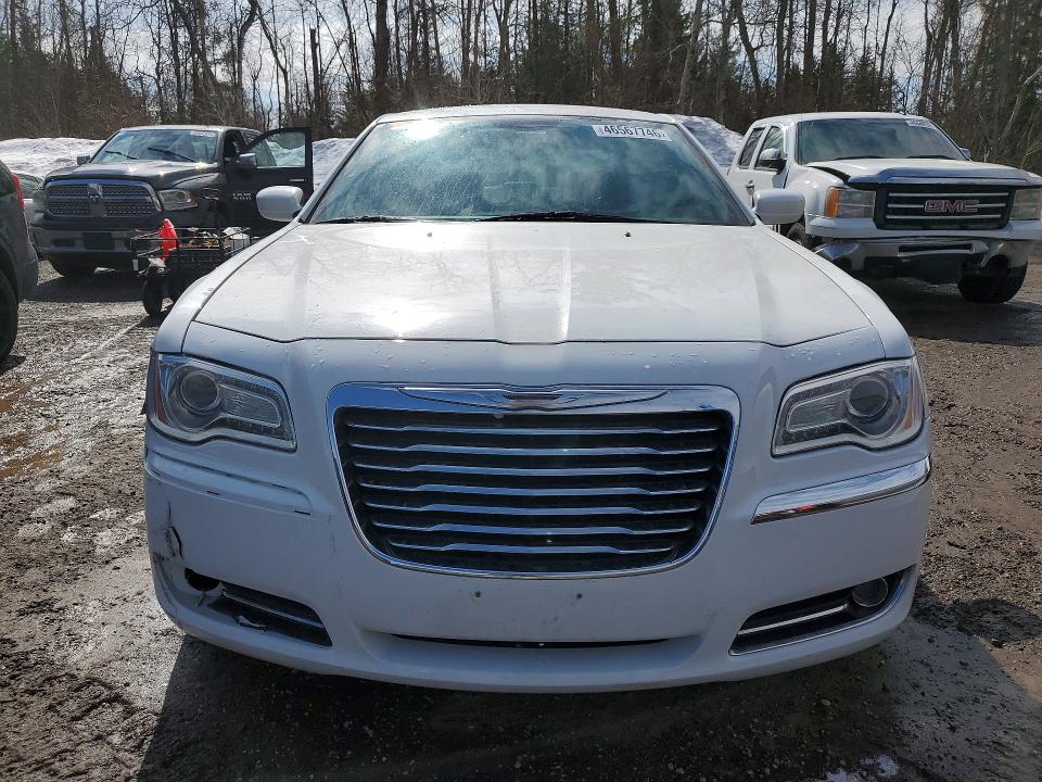 46567746 :رقم المزاد ، 2C3CCAAG8DH714275 vin ، 2013 Chrysler 300 مزاد بيع