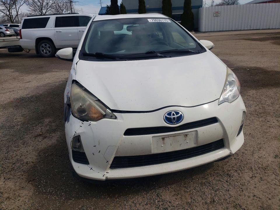 Продажа на аукционе авто 2012 Toyota Prius C, vin: JTDKDTB32C1502481, номер лота: 79936115