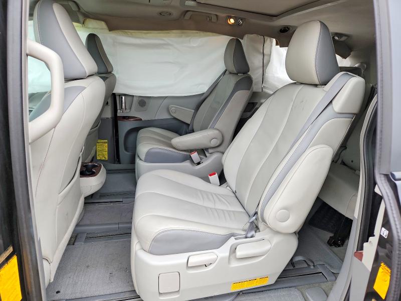 79727655 :رقم المزاد ، 5TDDK3DCXES072118 vin ، 2014 Toyota Sienna مزاد بيع