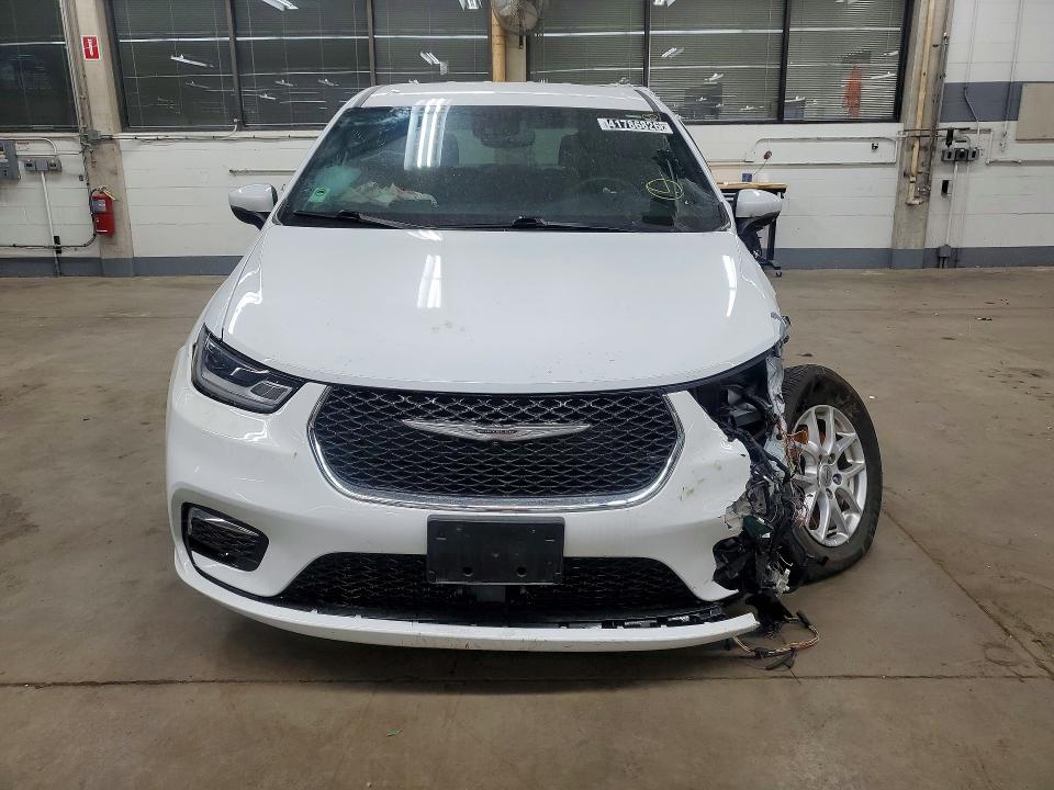2023 Chrysler Pacifica მანქანა იყიდება აუქციონზე, vin: 2C4RC1FGXPR586232, აუქციონის ნომერი: 41786826