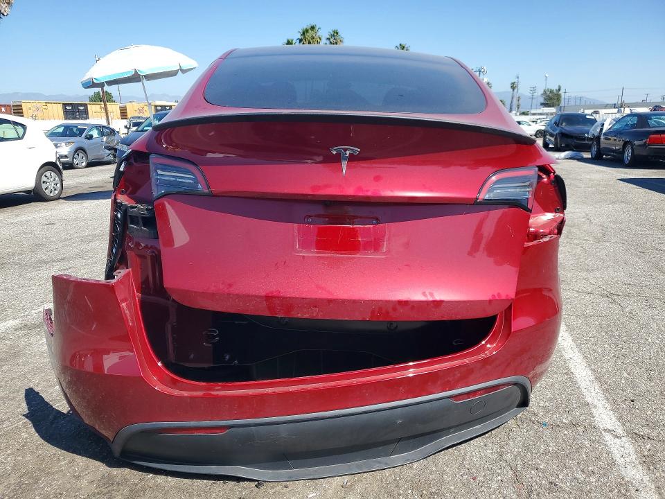 2025 Tesla Model Y მანქანა იყიდება აუქციონზე, vin: 7SAYGDED5SF320911, აუქციონის ნომერი: 45825556