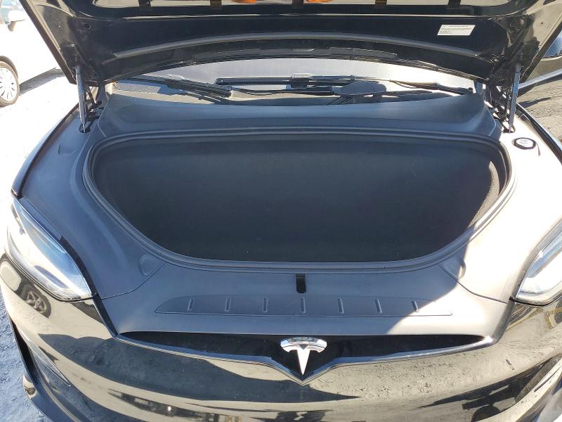 46701436 :رقم المزاد ، 7SAXCBE66RF440725 vin ، 2024 Tesla Model X مزاد بيع