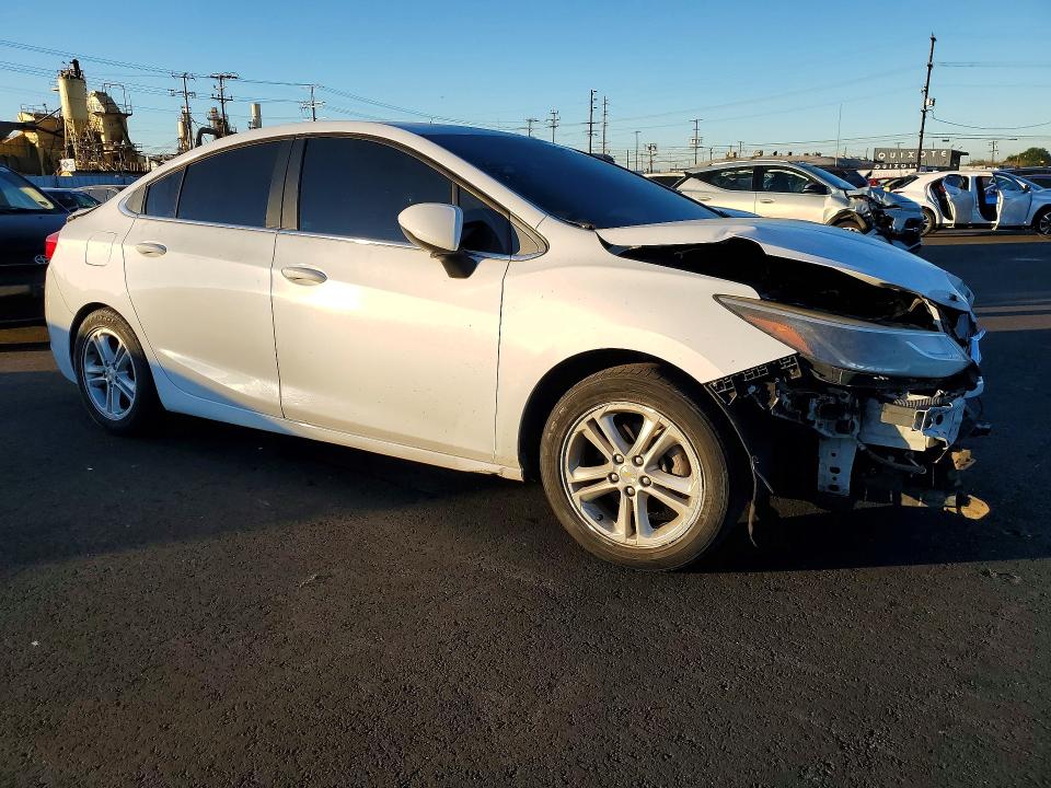46321936 :رقم المزاد ، 1G1BE5SM9J7192253 vin ، 2018 Chevrolet Cruze مزاد بيع