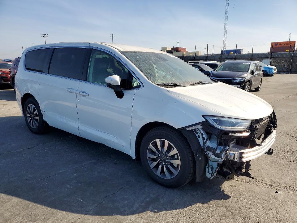 2023 Chrysler Pacifica მანქანა იყიდება აუქციონზე, vin: 2C4RC1L78PR579817, აუქციონის ნომერი: 79660425