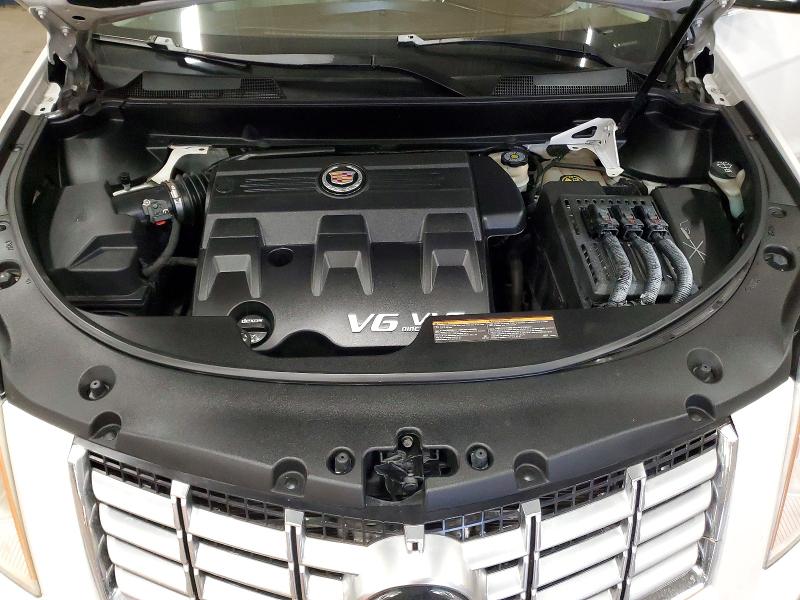 41939986 :رقم المزاد ، 3GYFNEE31FS583704 vin ، 2015 Cadillac Srx مزاد بيع