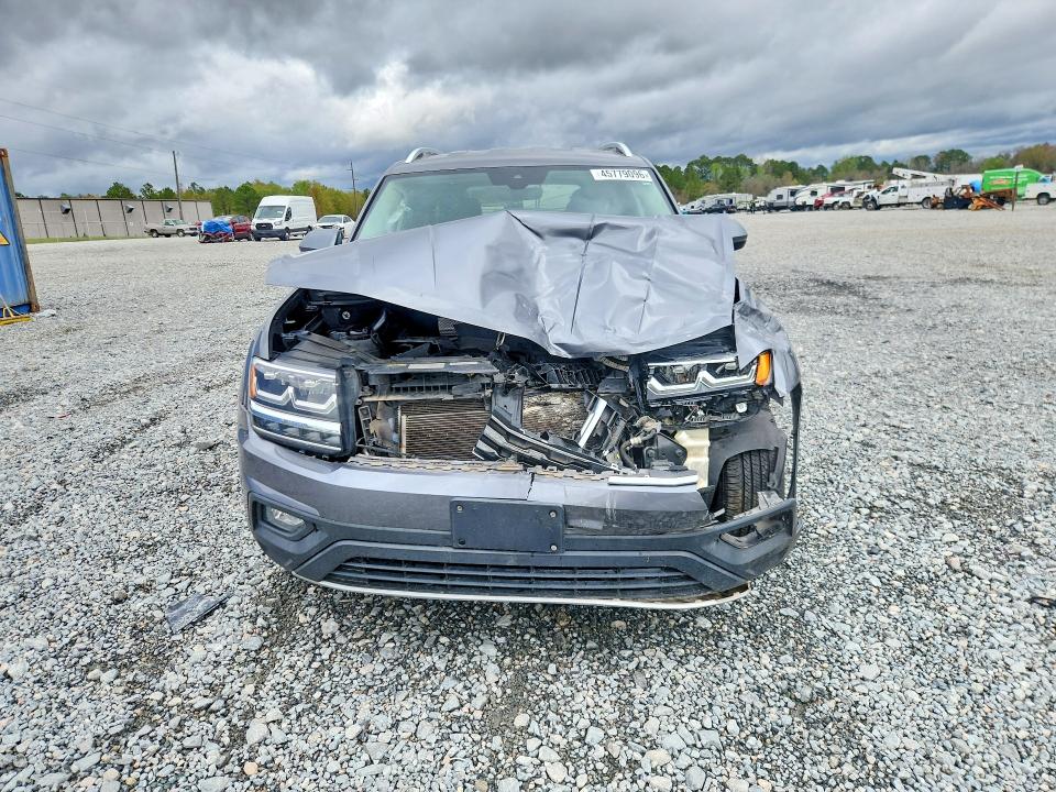 2018 Volkswagen Atlas მანქანა იყიდება აუქციონზე, vin: 1V2DR2CA1JC561071, აუქციონის ნომერი: 45779096