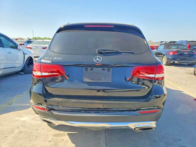 47129606 :رقم المزاد ، WDC0G4JB6JV079787 vin ، 2018 Mercedes-benz Glc مزاد بيع